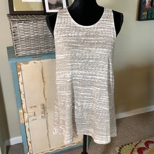 Kenar 100% Linen Hi/Low Tank Top. Size Large